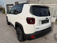 Gebraucht Jeep Renegade Trailhawk 241 PS (177 kW) 2023 Weiß SUV