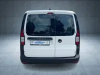 Gebraucht VW Caddy 102 PS (75 kW) 2023 Weiß Van / Kleinbus