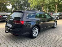 Gebraucht VW Passat Business 150 PS (110 kW) 2022 Schwarz Kombi