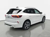 Gebraucht Ford Kuga ST-Line 186 PS (136 kW) 2025 Frozen white SUV