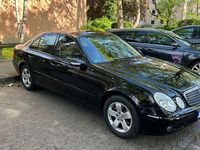 Gebraucht Mercedes E200 Classic 122 PS (89 kW) 2006 Schwarz Limousine