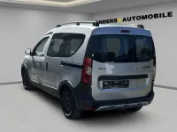 Gebraucht Dacia Dokker Stepway 131 PS (96 kW) 2021 Highlandgrau Van / Kleinbus