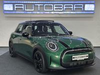 Gebraucht Mini Cooper Premium 136 PS (100 kW) 2024 British racing green iv Kleinwagen