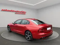 Gebraucht Volvo S60 Plus 197 PS (144 kW) 2023 Fusion red metallic Limousine