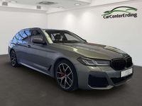 Gebraucht BMW 520 M Sport 190 PS (139 kW) 2023 Skyscraper grau metallic Kombi
