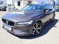 Gebraucht Volvo V60 Core 197 PS (144 kW) 2023 Platinum grey Kombi