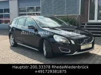 Gebraucht Volvo V60 Momentum 163 PS (119 kW) 2010 Schwarz Kombi