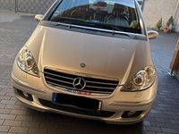 Gebraucht Mercedes 200 136 PS (100 kW) 2006 Silber Limousine