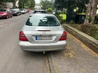 Gebraucht Mercedes E220 150 PS (110 kW) 2002 Silber Limousine