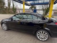 Gebraucht Opel Astra Cabriolet 140 PS (102 kW) 2009 Schwarz Cabrio