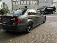 Gebraucht BMW 325 218 PS (160 kW) 2004 Grau Limousine