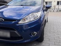 Gebraucht Ford Fiesta 80 PS (58 kW) 2009 Blau Kleinwagen