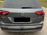 Gebraucht VW Tiguan Highline 150 PS (110 kW) 2017 Grau SUV