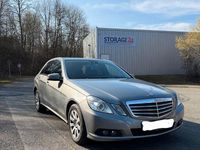 Gebraucht Mercedes E220 170 PS (125 kW) 2010 Grau Limousine