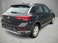 Second-hand VW T-Roc Style 150 CP (110 kW) 2023 Negru SUV