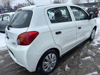 Gebraucht Mitsubishi Space Star 71 PS (52 kW) 2015 Weiß Kleinwagen