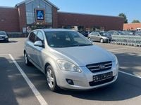 Gebraucht Kia Ceed EX 109 PS (80 kW) 2009 Grau Kleinwagen