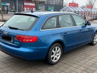 Gebraucht Audi A4 143 PS (105 kW) 2010 Blau Kombi