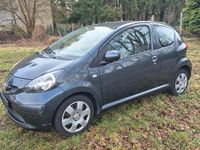 Gebraucht Toyota Aygo 69 PS (50 kW) 2007 Grau Kleinwagen