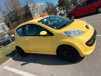 Gebraucht Peugeot 107 69 PS (50 kW) 2007 Gelb Kleinwagen