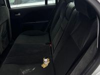 Gebraucht Ford Mondeo Ambiente 125 PS (91 kW) 2002 Silber Limousine