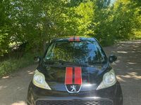 Gebraucht Peugeot 107 68 PS (50 kW) 2010 Schwarz Kleinwagen