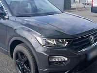 Usata VW T-Roc 150 CV (110 kW) 2018 Grigio SUV