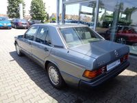 Gebraucht Mercedes 190 122 PS (89 kW) 1991 Grau metallic Limousine