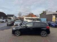 Gebraucht BMW 218 Sport Line 150 PS (110 kW) 2019 Schwarz ii/bonnet fluid black Van / Kleinbus