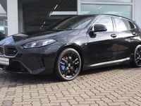 Gebraucht BMW M135 Performance 300 PS (220 kW) 2025 Saphirschwarz Kleinwagen