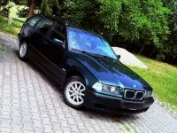Gebraucht BMW 320 150 PS (110 kW) 1998 Grün Kombi