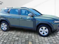 Nowe Dacia Duster Celebration 140 KM (102 kW) 2026 Zielony SUV