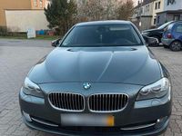 Gebraucht BMW 530 2011 Grün Kleinwagen