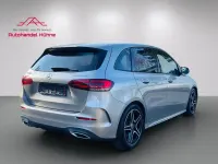 Gebraucht Mercedes B200 AMG line 163 PS (119 kW) 2019 Mojavesilber Kleinwagen