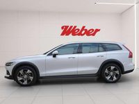 Gebraucht Volvo V60 CC 197 PS (144 kW) 2021 Weiss Kombi