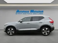 Gebraucht Volvo XC40 Core 163 PS (119 kW) 2023 Grau SUV