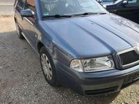 Gebraucht Skoda Octavia Tour 101 PS (74 kW) 2006 Blau Kombi