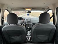 Gebraucht Dacia Sandero 90 PS (66 kW) 2016 Silber Kleinwagen