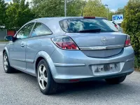 Gebraucht Opel Astra GTC Edition 90 PS (66 kW) 2006 Silber Limousine