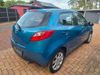 Gebraucht Mazda 2 Active 84 PS (61 kW) 2010 Blau Kleinwagen