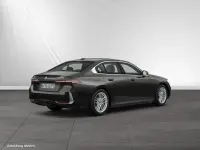 Gebraucht BMW i5 Sport Line 250 kW (340 PS) 2024 Sophistograu brillanteffekt Limousine