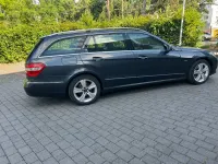 Usado Mercedes E220 170 CV (125 kW) 2011 Gris Familiar