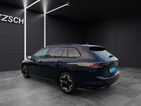 Gebraucht VW Golf VIII R-line 150 PS (110 kW) 2025 Grenadillschwarz metallic Kombi