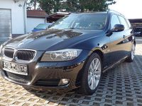 Gebraucht BMW 318 143 PS (105 kW) 2010 Schwarz Kombi