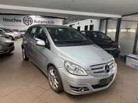 Gebraucht Mercedes B200 140 PS (102 kW) 2011 Silber Van / Kleinbus