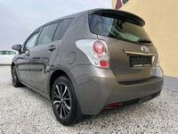 Gebraucht Toyota Verso Edition-S 147 PS (108 kW) 2017 Grau Van / Kleinbus