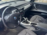 Gebraucht BMW 318 140 PS (102 kW) 2009 Grau Kombi