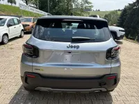 Neu Jeep Avenger 145 PS (106 kW) 2026 Grau SUV