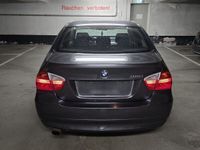 gebraucht BMW 318 i - Limousine Benziner