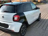 Gebraucht Smart ForFour 71 PS (52 kW) 2018 Weiß Kleinwagen